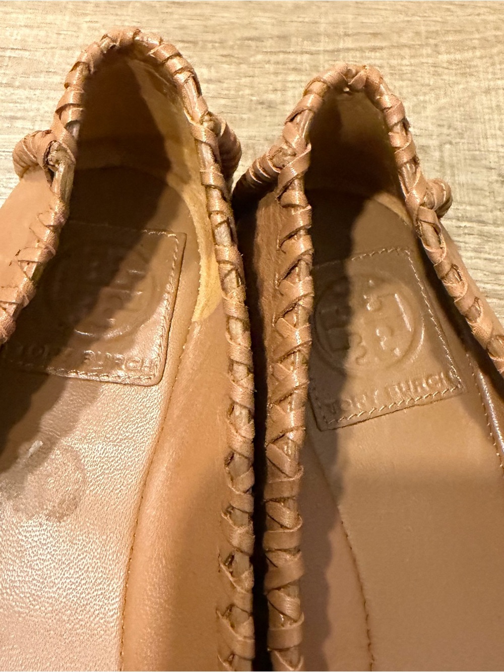Tory Burch Tan Leather Logo Whipstitch Ballet Flats, women 7.5 - Picture 4 of 10